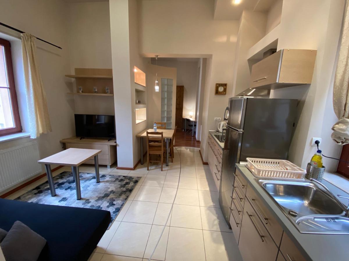 Klimatyczny Apartament Przy Rynku Wroclaw Luaran gambar