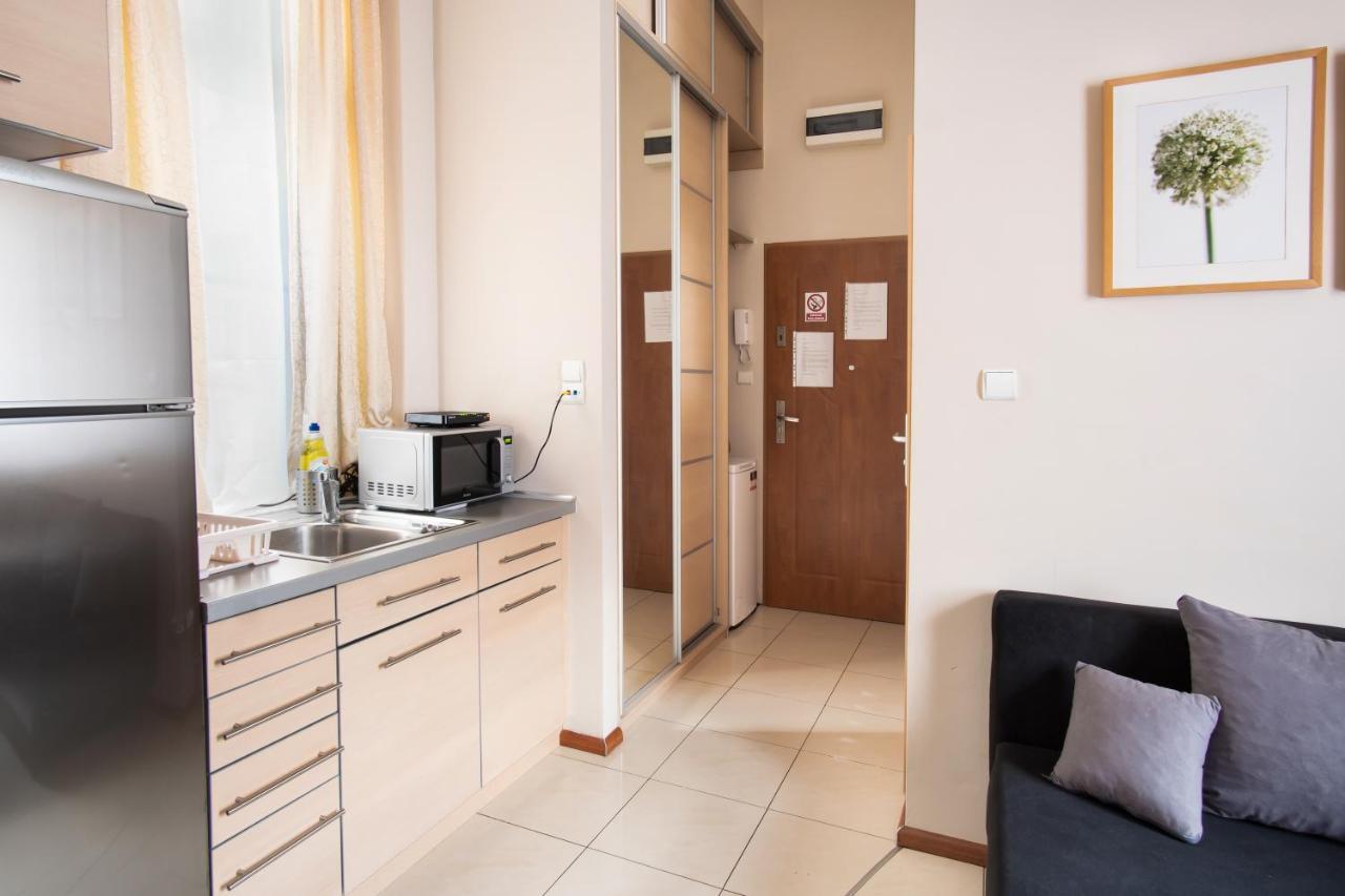 Klimatyczny Apartament Przy Rynku Wroclaw Luaran gambar
